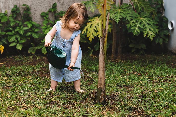 Montessori, educación personalizada, ambiente preparado, aprendizaje autónomo, desarrollo integral, método Montessori, respeto por el niño, actividades sensoriales, libertad dentro de los límites, comunidad de aprendizaje.